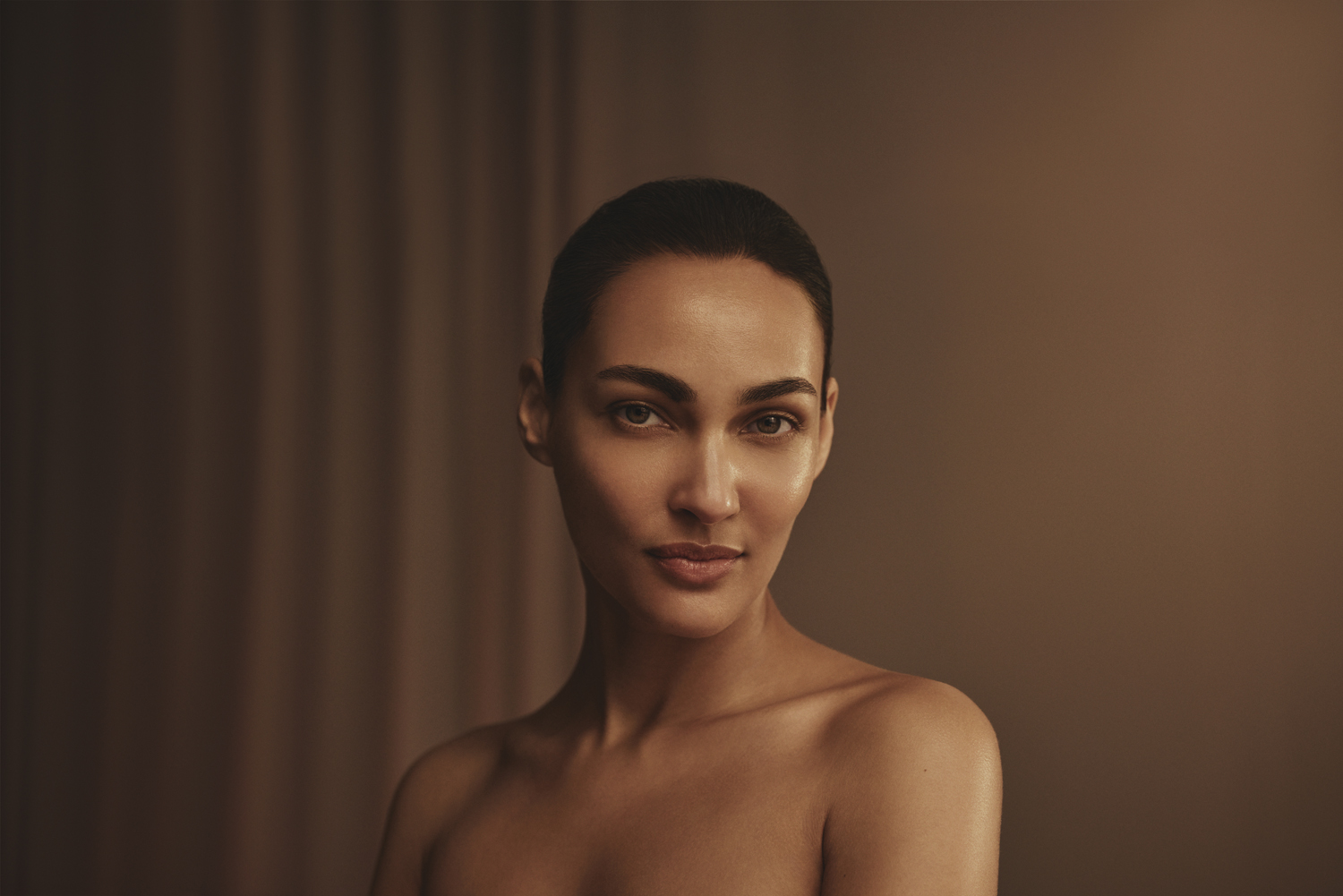 Elemis Expert Touch Reveal Facial